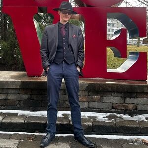 Meet your Posher, Cody